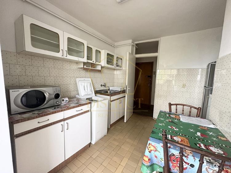 Apartament cu 2 camere decomandat, mobilat în Complex Studențesc