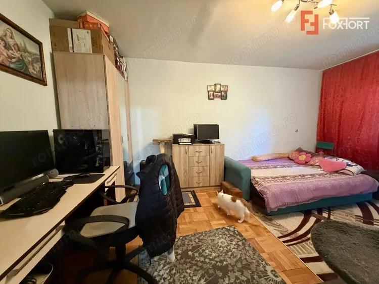 Apartament cu 2 camere decomandat în Lipovei