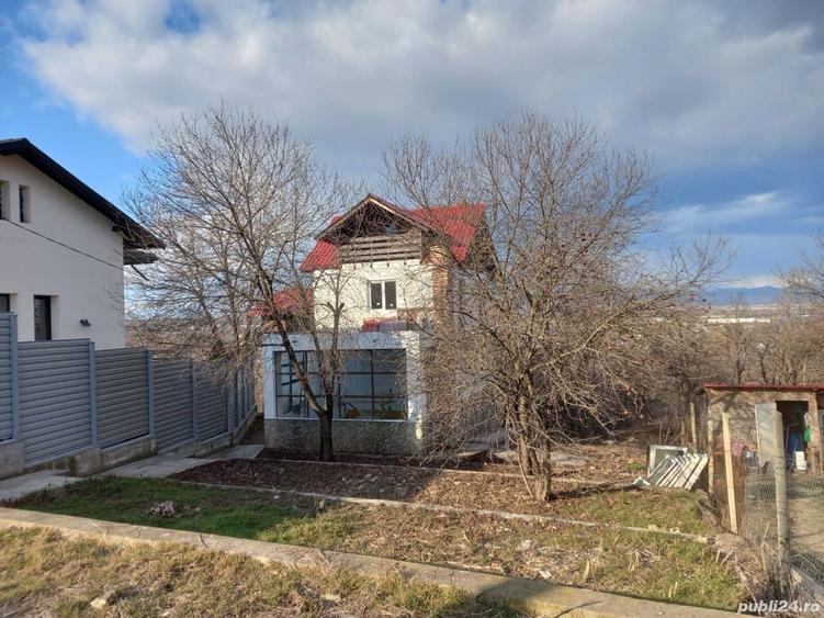 Casă cu 5 camere cu Teren 398 Mp în Băicoi
