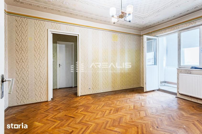 Apartament cu 3 camere semidecomandat în Aurel Vlaicu