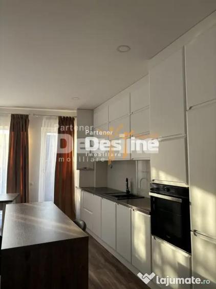 Apartament cu 2 camere decomandat, mobilat în Central
