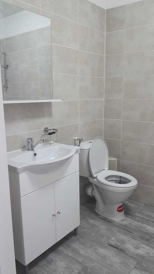 Apartament cu 3 camere decomandat în Dobroești