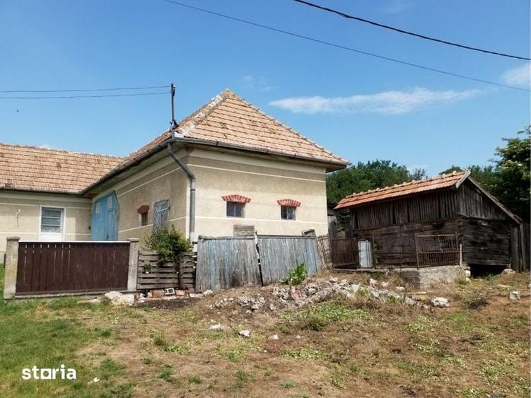 Casă cu 4 camere cu Teren 130 Mp în Tureni