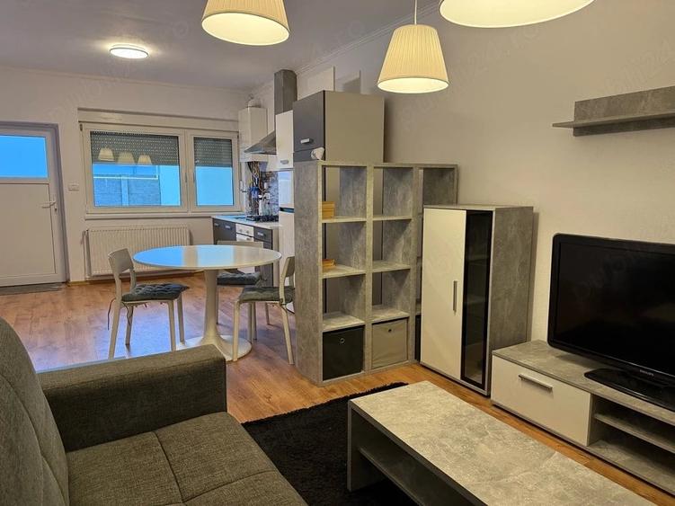 inchiriez apartament open-space - 2