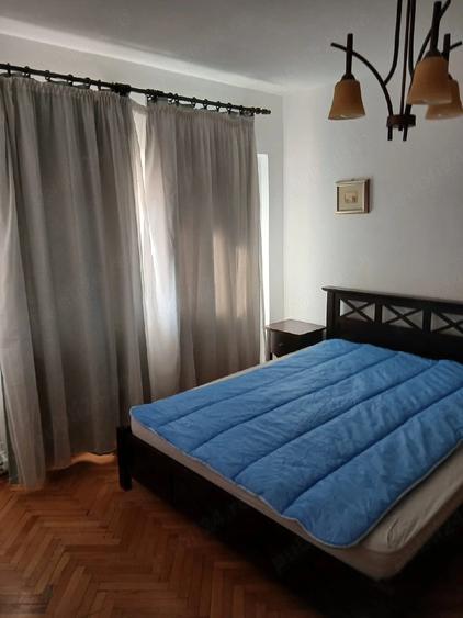 Apartament cu 2 camere decomandat în Piața Centrală