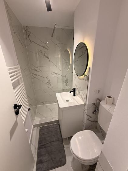 Apartament cu 2 camere nedecomandat în Central