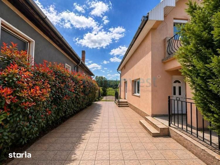 Casă cu 5 camere cu Teren 2778 Mp în Hidiș