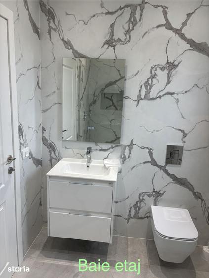 Casă cu 5 camere cu Teren 320 Mp în Traian