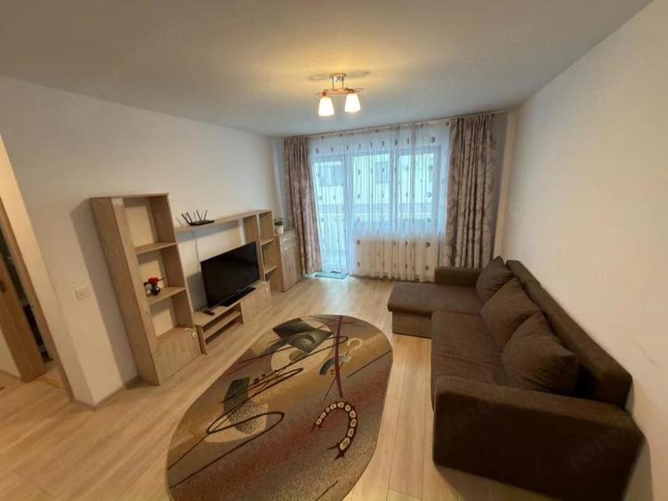 Apartament cu 2 camere decomandat în Dealu