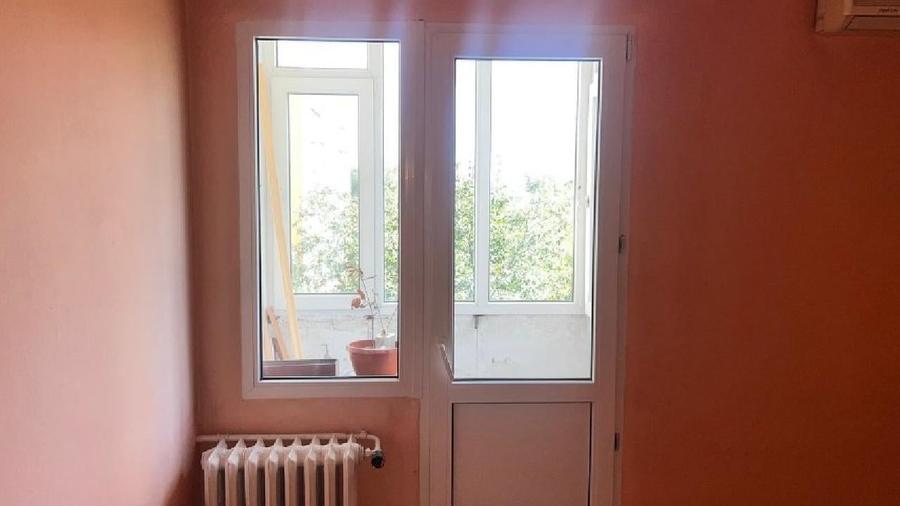 Apartament cu 2 camere semidecomandat în Berceni