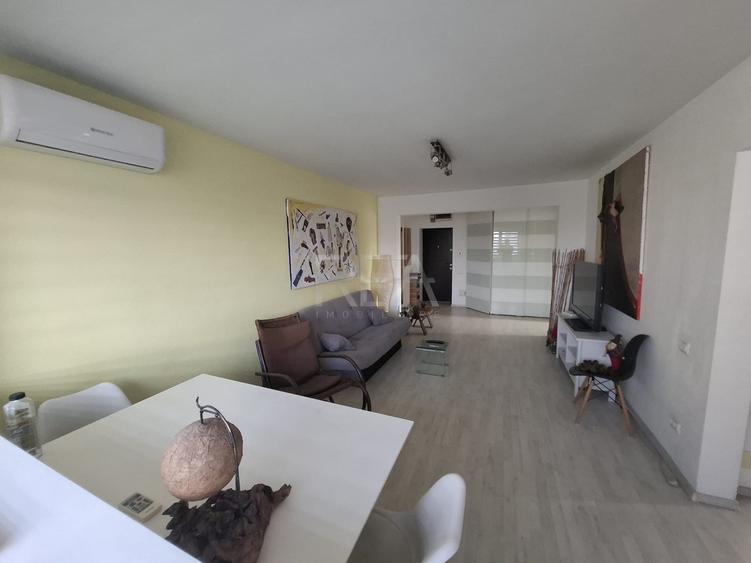 Apartament cu 3 camere semidecomandat, mobilat în Drumul Taberei