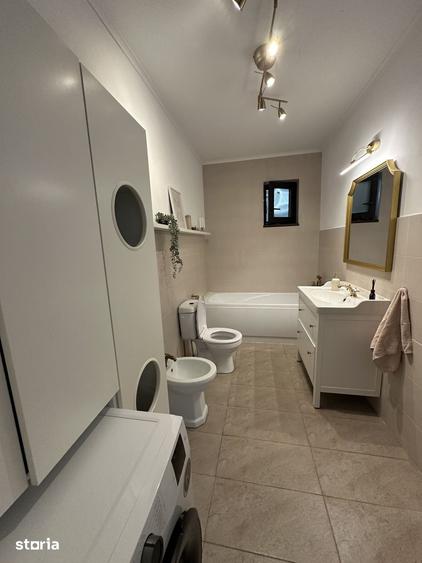 Casă cu 3 camere cu Teren 500 Mp în Central