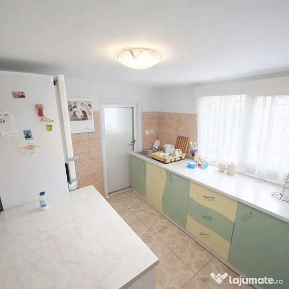 Casă cu 4 camere cu Teren 209 Mp în Central