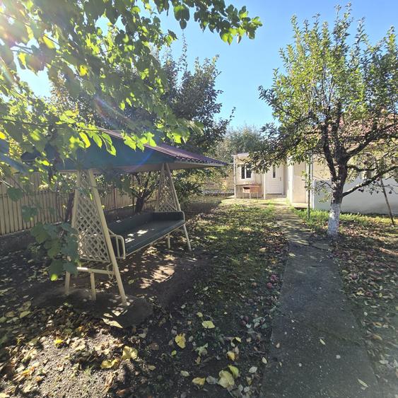 Casă individuală cu 4 camere cu Canalizare în Central