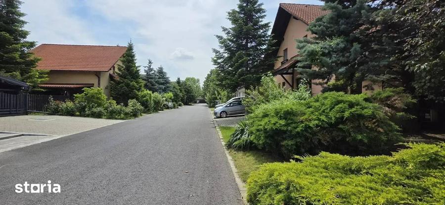 Casă cu 5 camere cu Teren 500 Mp în Corbeanca