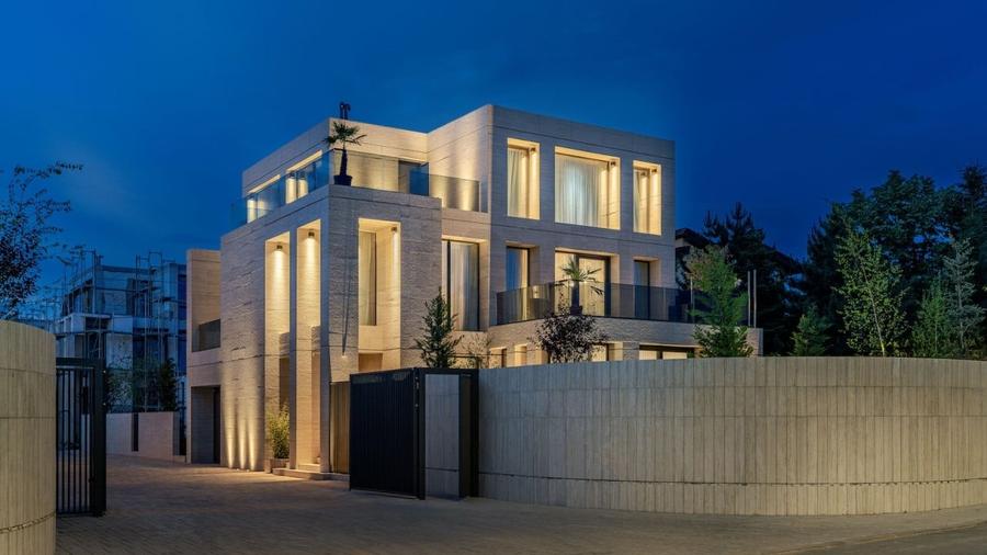 Casă individuală cu 6 camere cu Canalizare în Pipera