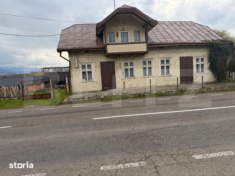 Casă cu Teren 1300 Mp în Dorna Candrenilor