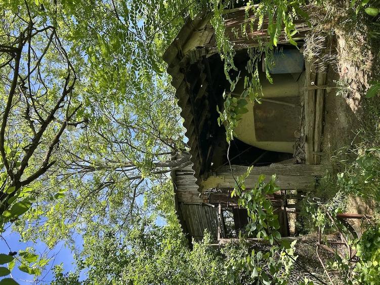 Casă cu 2 camere cu Teren 4000 Mp în Crișan