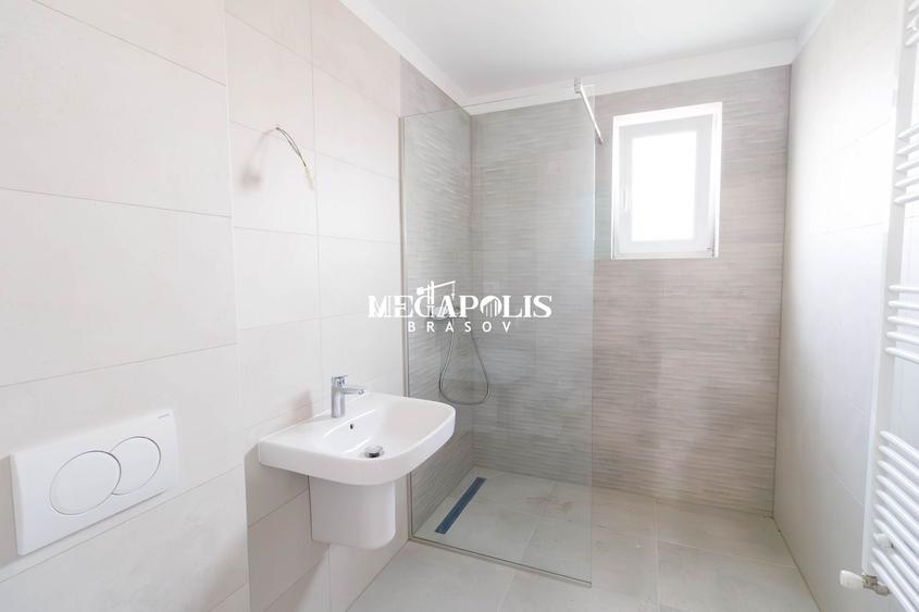 Apartament cu 3 camere decomandat în Sânpetru