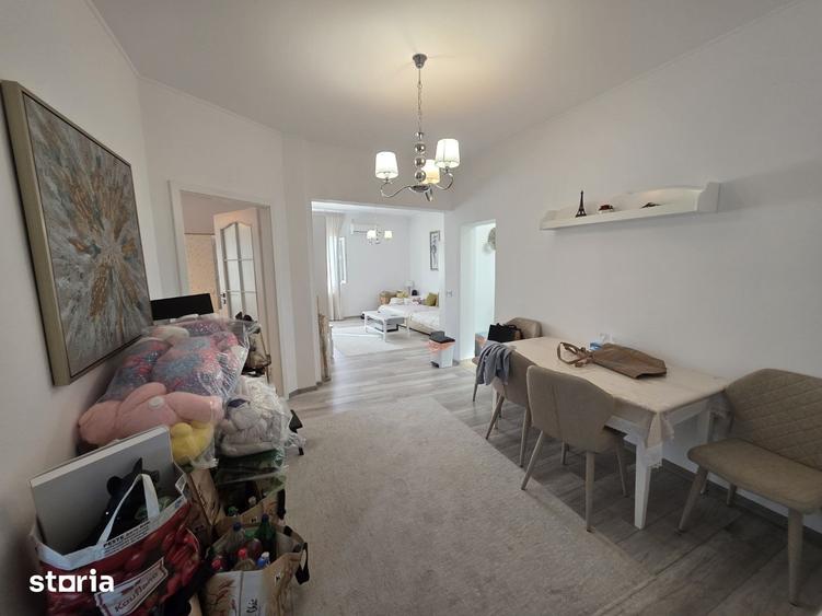 Apartament cu 4 camere în Armeneasca