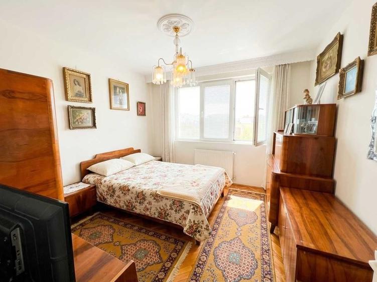 Apartament cu 2 camere semidecomandat în Ultracentral