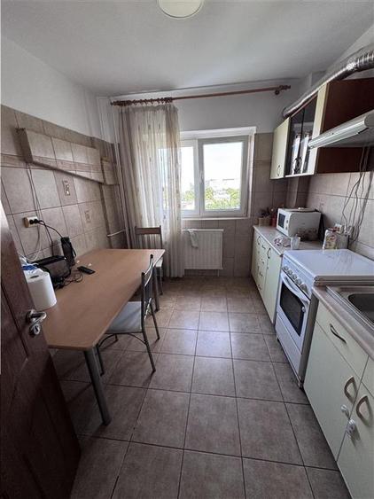 Apartament cu 2 camere semidecomandat în Apărătorii Patriei