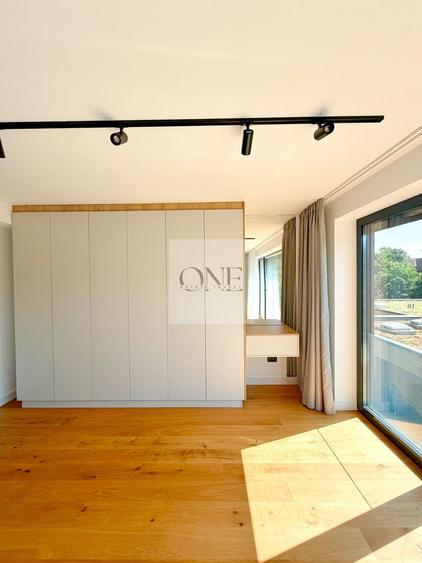 Apartament cu 4 camere decomandat, mobilat în Drumul Poienii