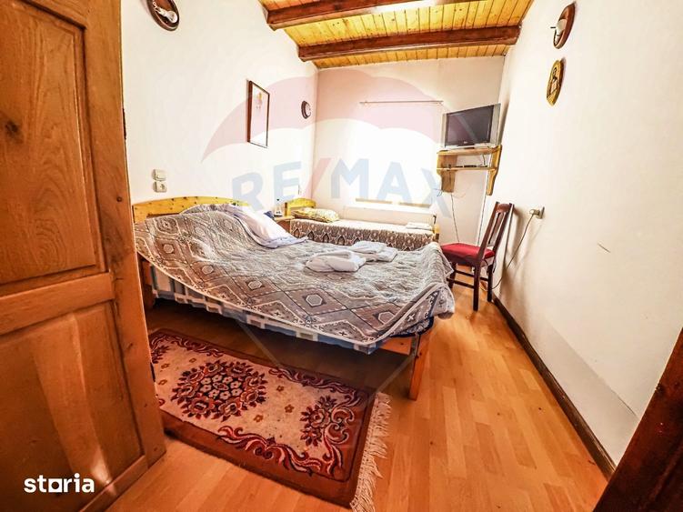 Vila / Pensiune cu 20 camere de vanzare in Campulung Moldovenesc, SV - 12