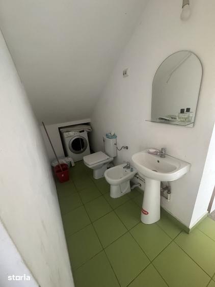Casă cu 5 camere cu Teren 2000 Mp în Vernești