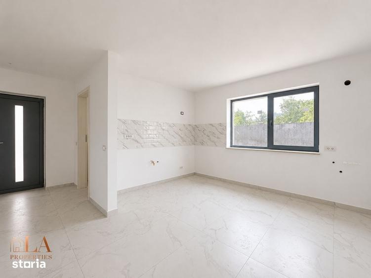 Casă cu 3 camere în Domnești