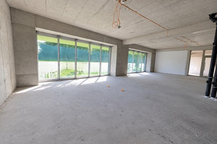 Birou, de 158 mp, în Străulești