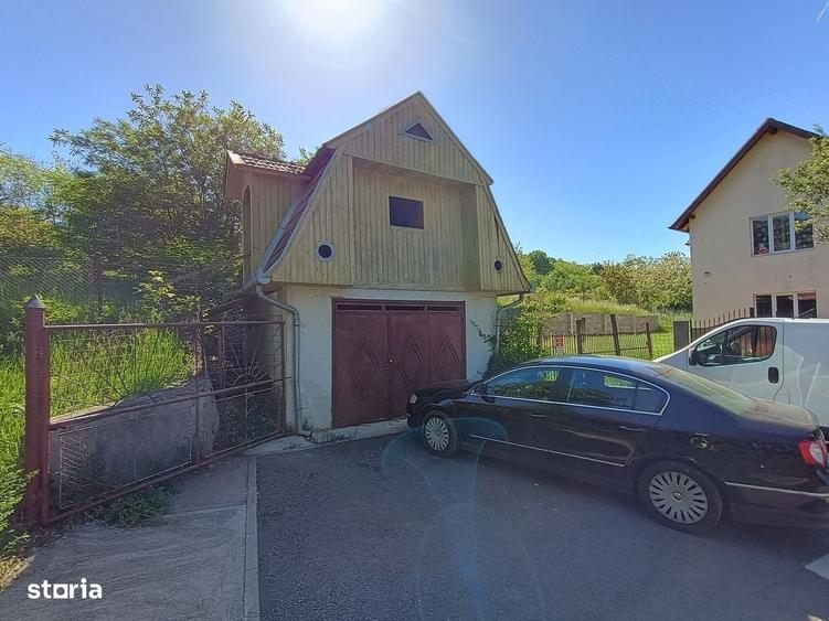 Casă cu 4 camere în Central