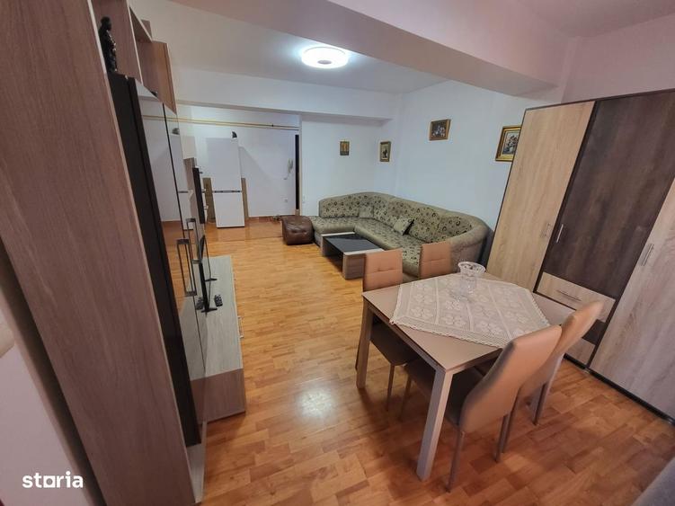 Apartament cu 2 camere în Păcii