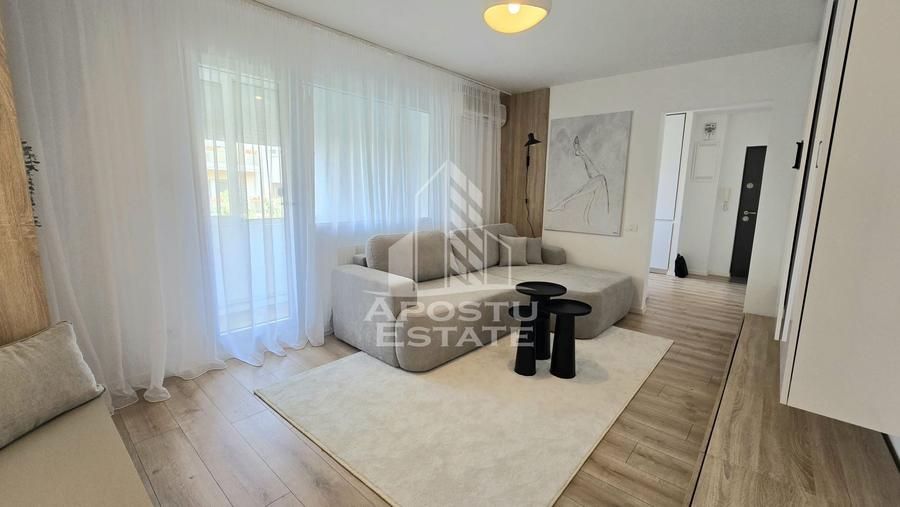 Apartament cu 3 camere semidecomandat, mobilat în Circumvalațiunii