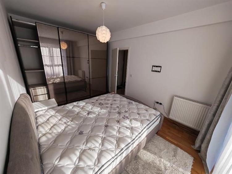 Apartament cu 2 camere decomandat, mobilat în Avantgarden