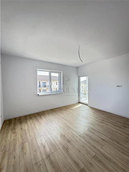 Apartament cu 2 camere decomandat în Giroc