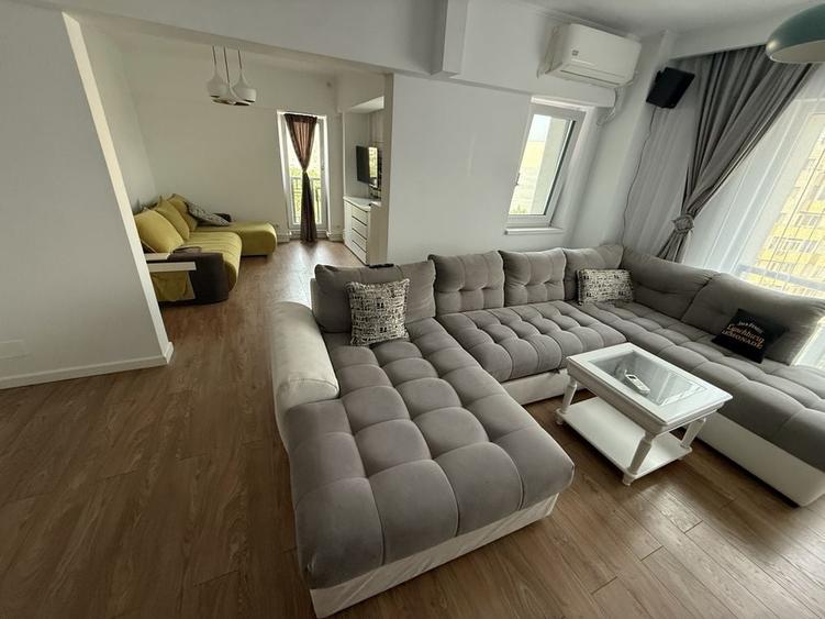Apartament cu 4 camere decomandat în Octavian Goga