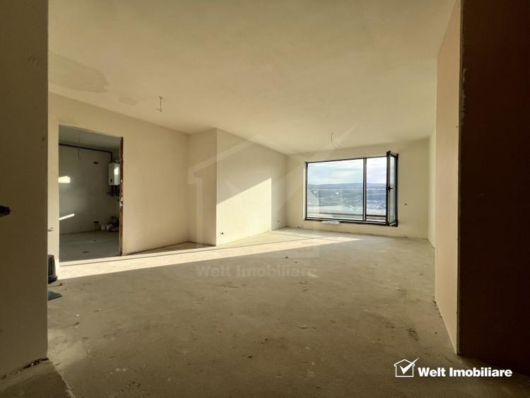 Penthouse cu 3 camere decomandat în Zorilor