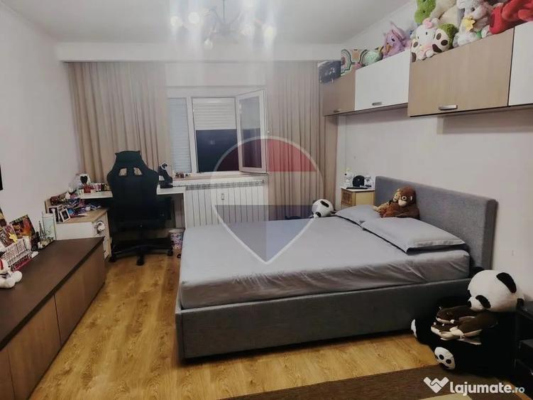 Apartament cu 3 camere decomandat în Dragoș Vodă