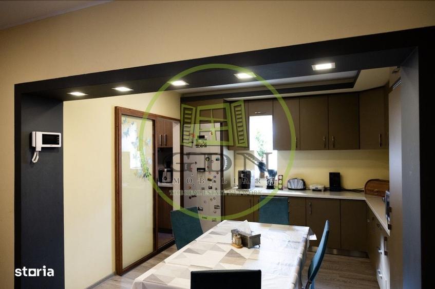 Casă cu 4 camere în Central