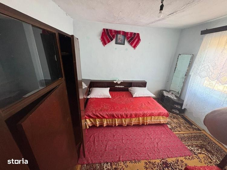 Casă cu 4 camere în Fundeni