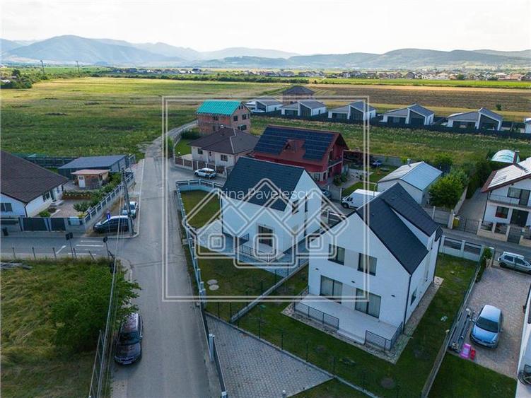 Casa noua de vanzare, 4 camere, 2 bai, terasa 21 mp, zona linistita