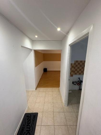 Apartament cu 3 camere decomandat, mobilat în Răcădău