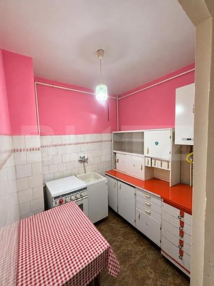 Garsonieră decomandată, mobilată în Reghin