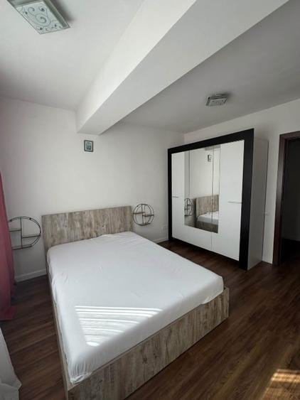 Apartament cu 2 camere, mobilat în Tomis Nord