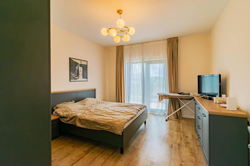 Casă cu 6 camere cu Garaj în Corbeanca