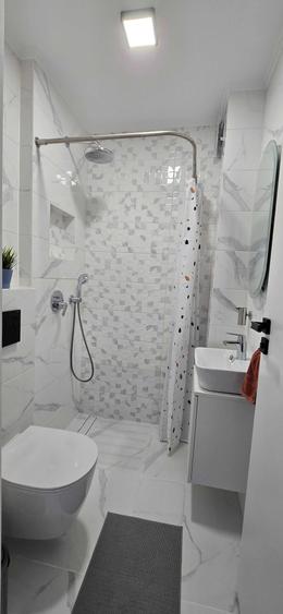 Apartament cu 3 camere decomandat în Brâncoveanu