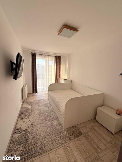 Apartament cu 3 camere, mobilat în Lazaret