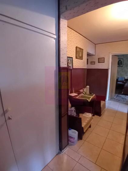 Apartament cu 4 camere decomandat în Brâncoveanu