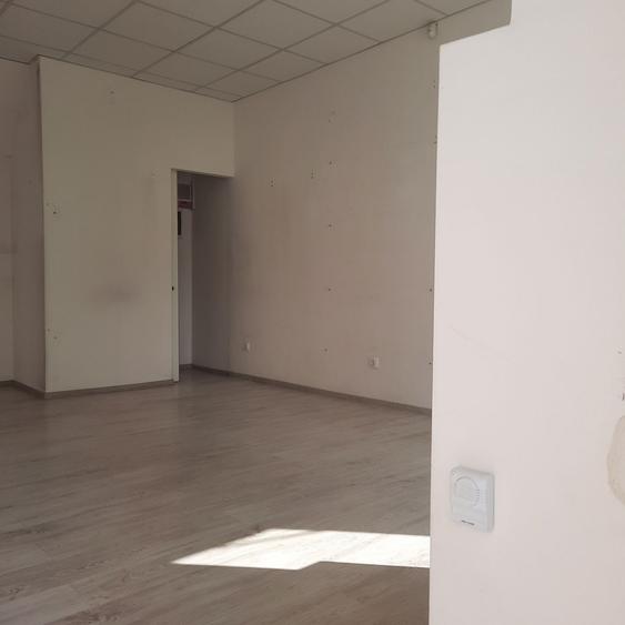 Spațiu comercial, de 28 mp, în Central